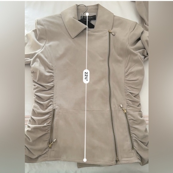 St. John 100% Lamb Suede Beige Jacket Silk Lined
Ruched Sleeve Detail Size 2 - Picture 9 of 11
